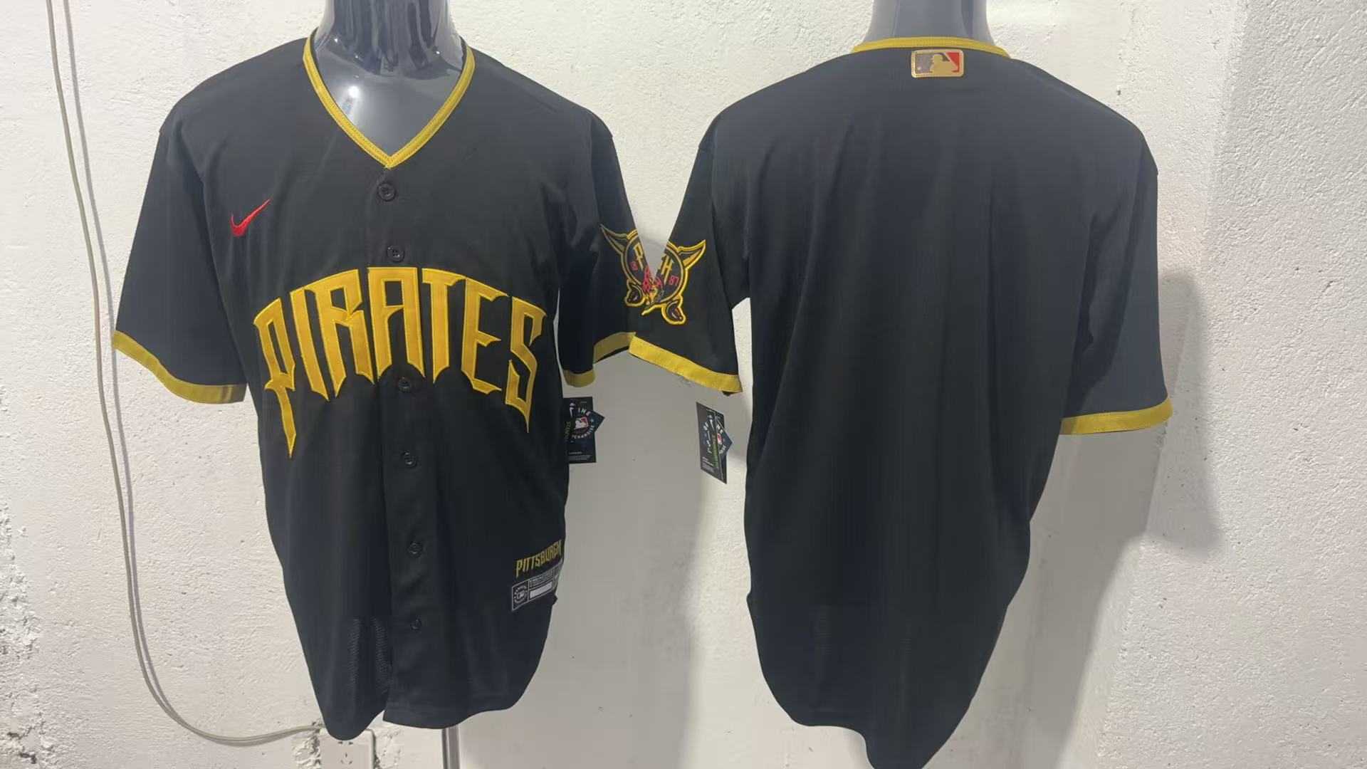 Men%27s Pittsburgh Pirates Blank Black 2026 City Connect Stadium Jersey