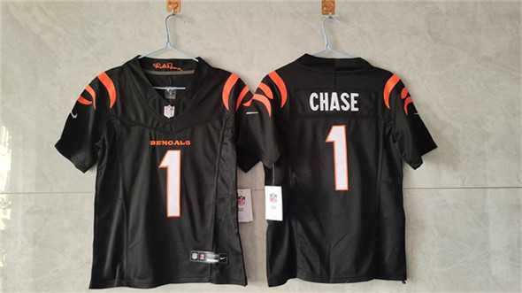 Women%27s Cincinnati Bengals #1 Ja%27Marr Chase Black F.U.S.E. Vapor Stitched Jersey