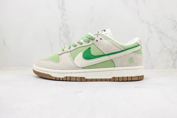 cheap nike dunk women%27s sneakers in china
