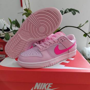 cheap nike dunk women%27s sneakers in china